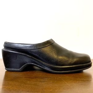 Dansko 42 leather heel slip on made in Portugal
